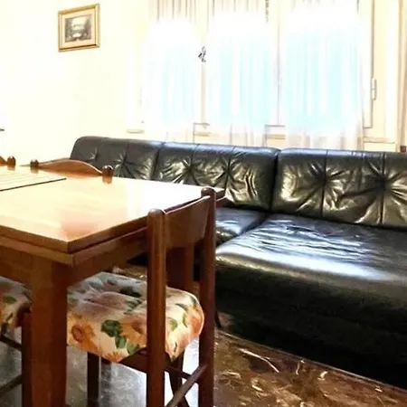 Gardenia House Apartment *